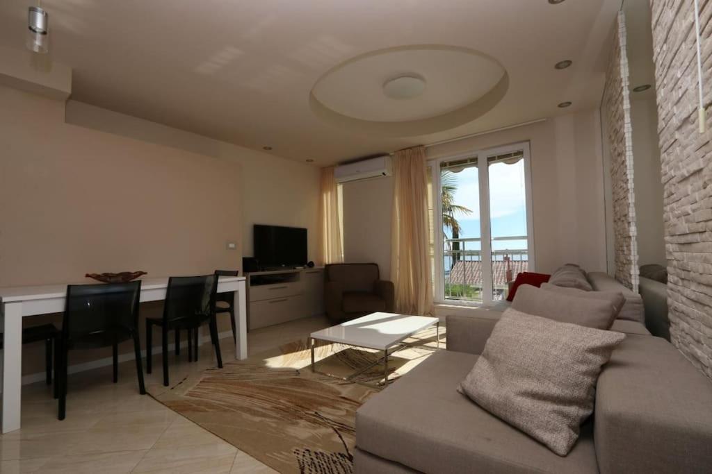 Kristal Paris Resort 노바야 외부 사진